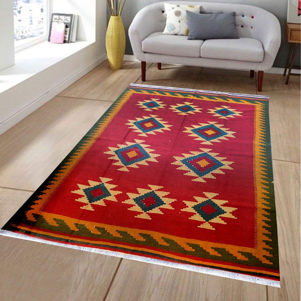Four and a half meter hand-woven carpet with rhombus design, code AA148