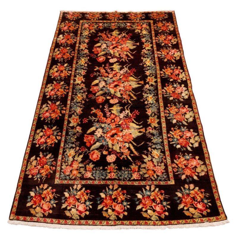 Old four and a half meter hand-woven carpet from Si Persia, code 156045
