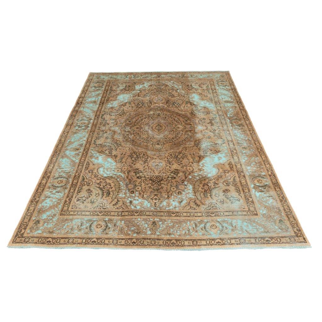 Five and a half meter hand-woven dyed carpet from Si Persia, code 813023
