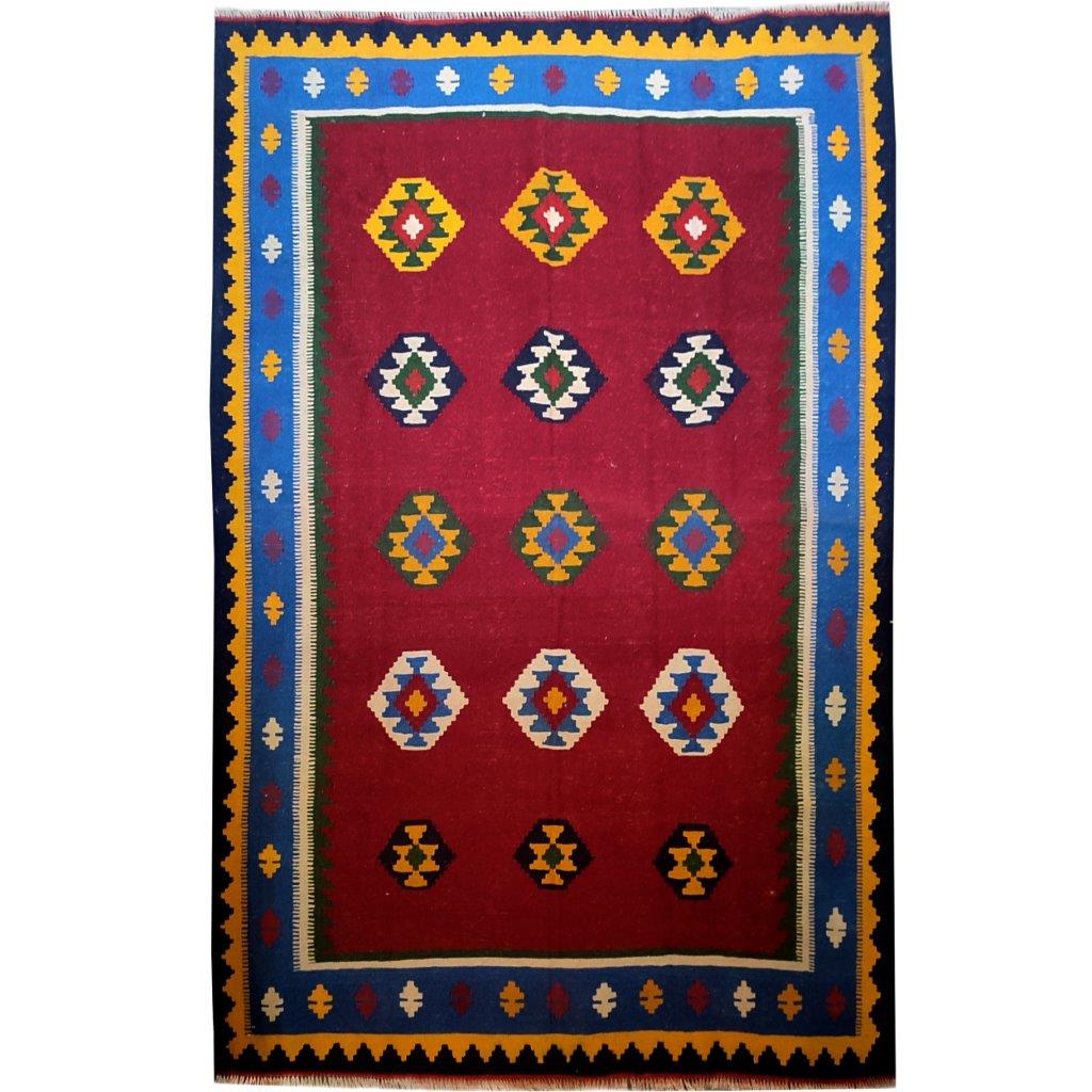 A four and a half meter hand-woven rug with a hexagonal pattern, code AA110