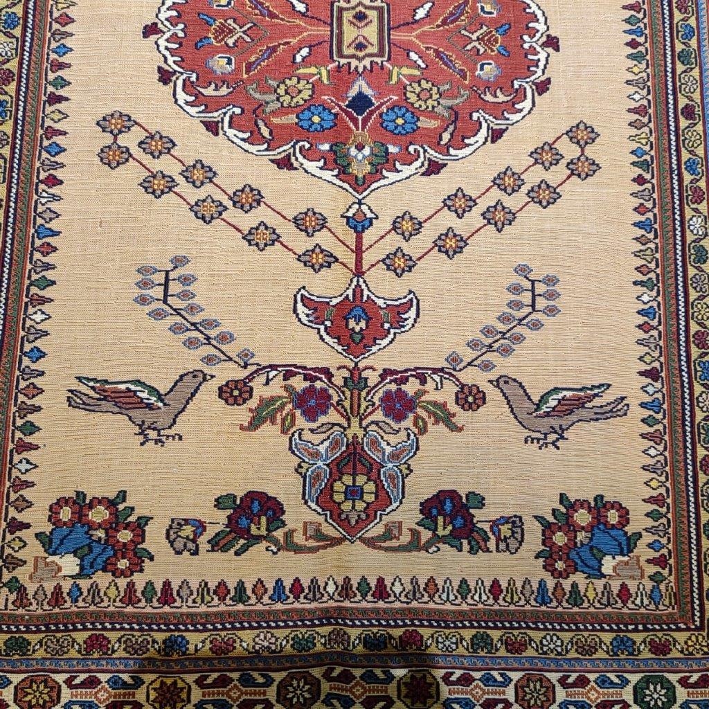 Two-meter hand-woven carpet with tangerine design, code AA361