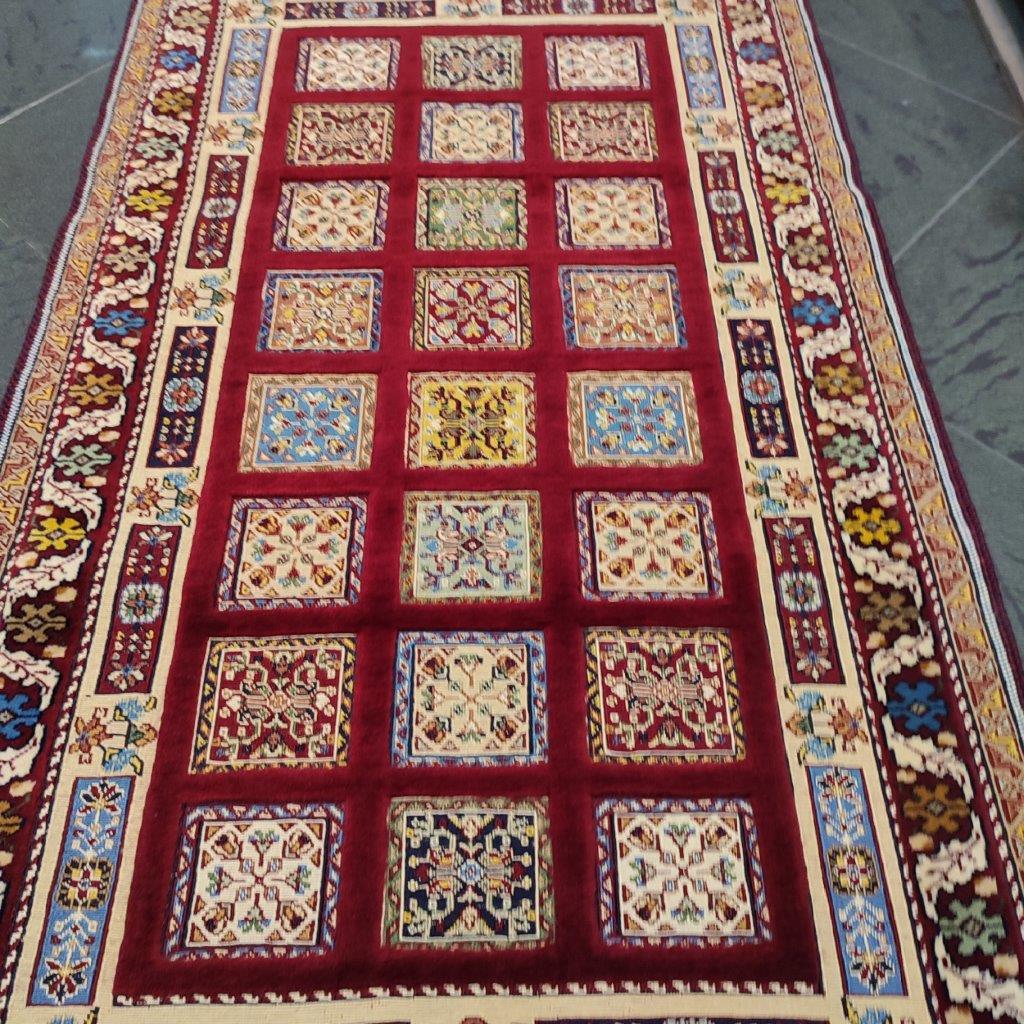 One meter hand-woven carpet with clay design, code AA319
