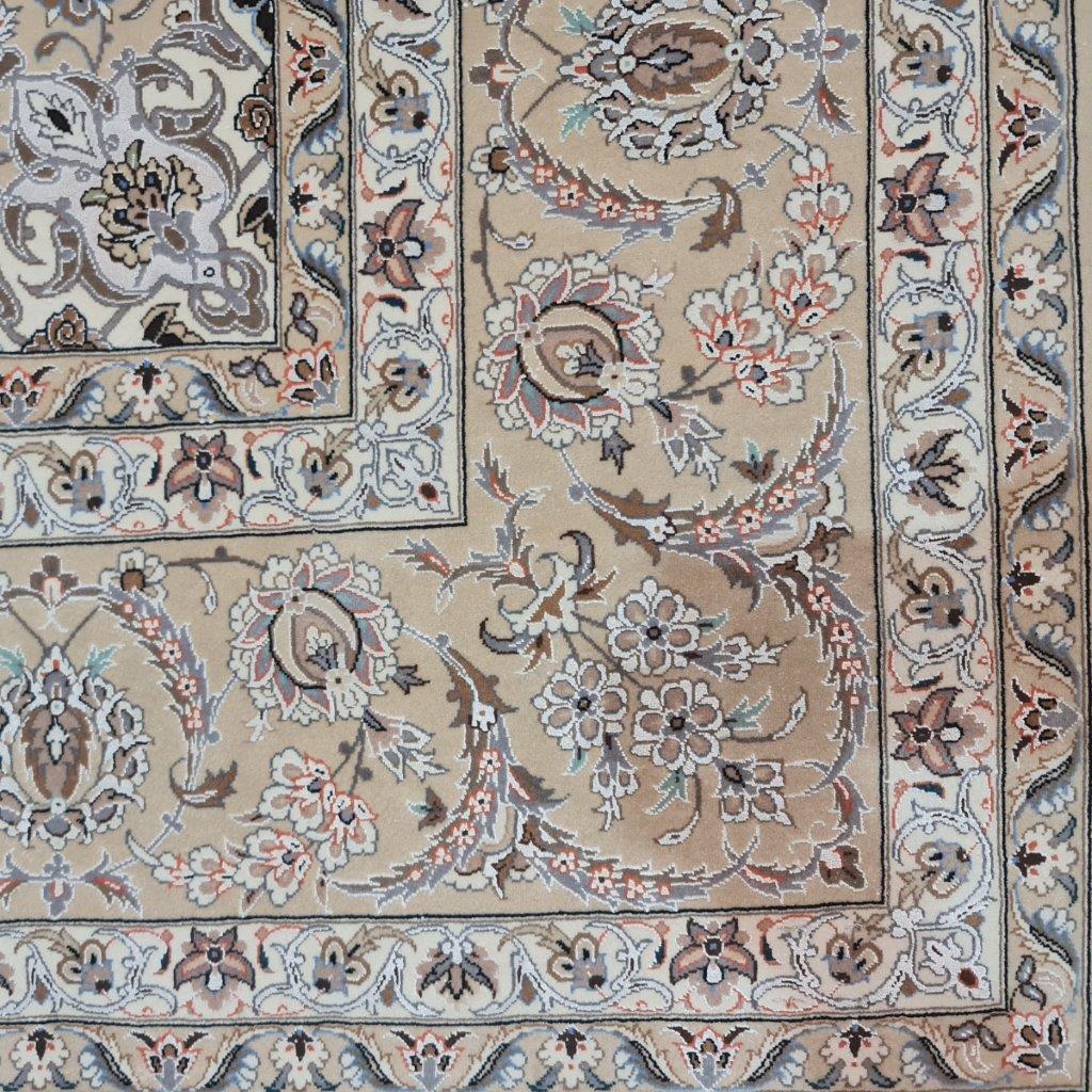 Six-meter hand-woven carpet of Isfahan, code 1852