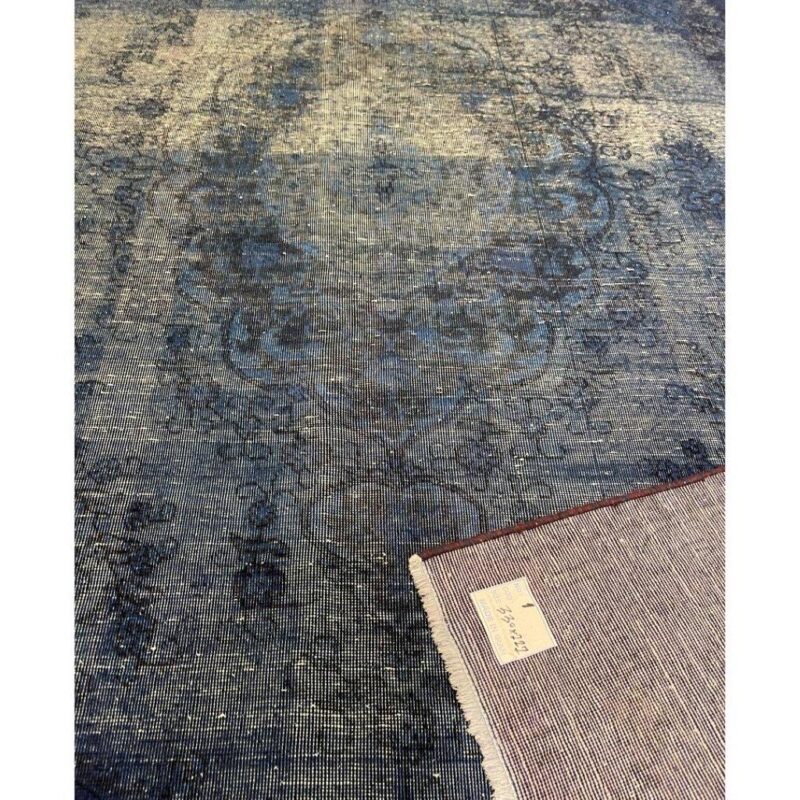 Seven and a half meter hand-woven carpet, vintage model, code 1