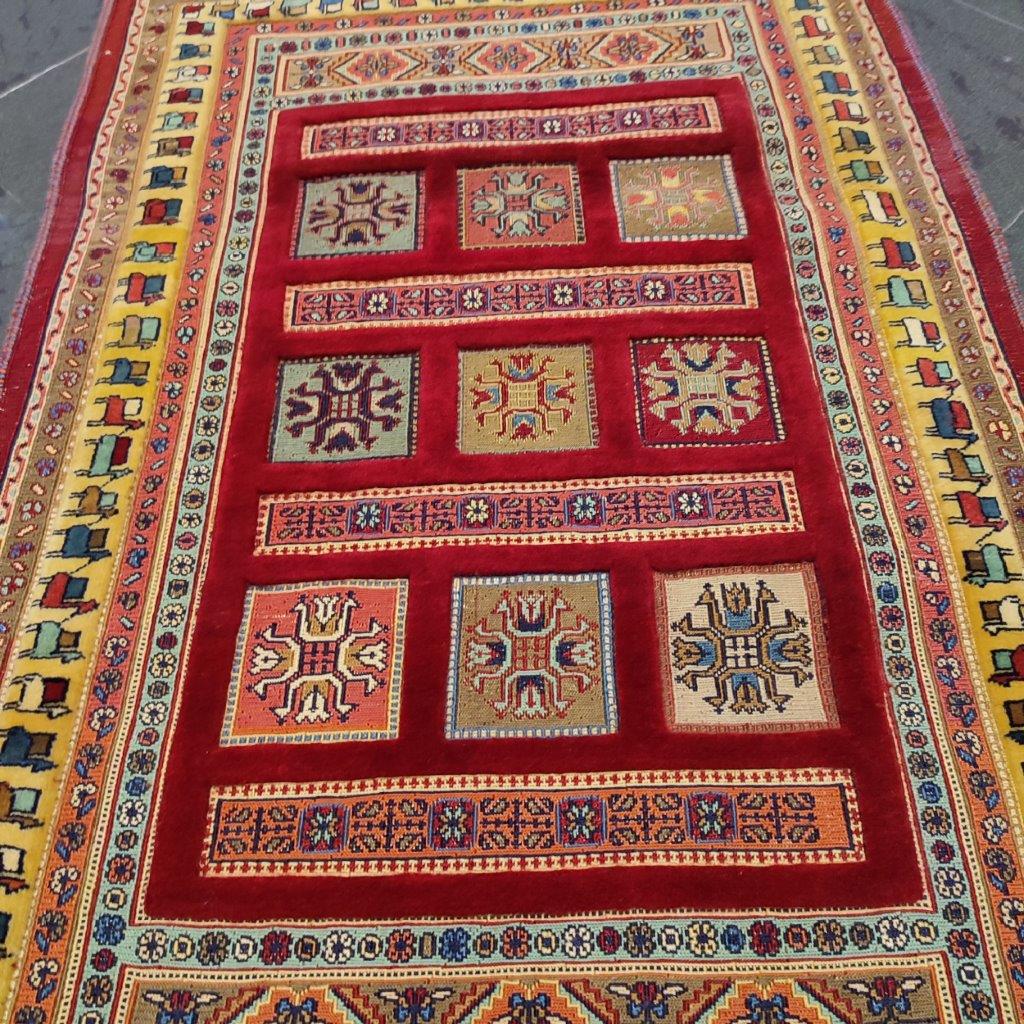 One-meter hand-woven carpet with clay design, code AA291