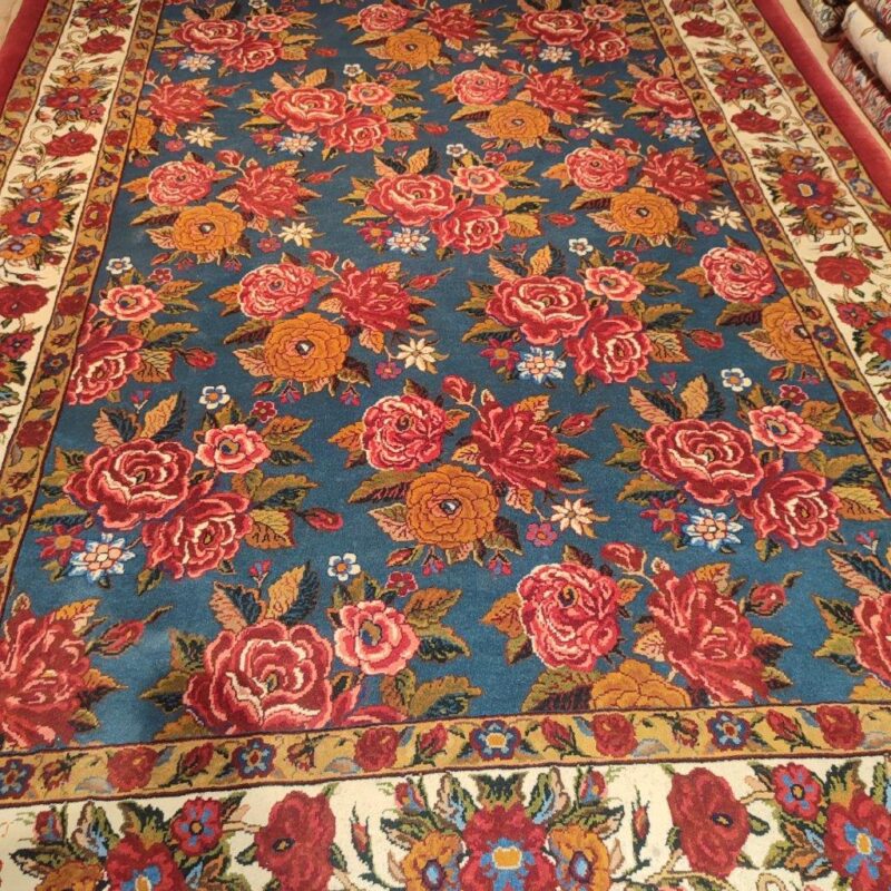 Four and a half meter old hand-woven carpet with rose design, model AA