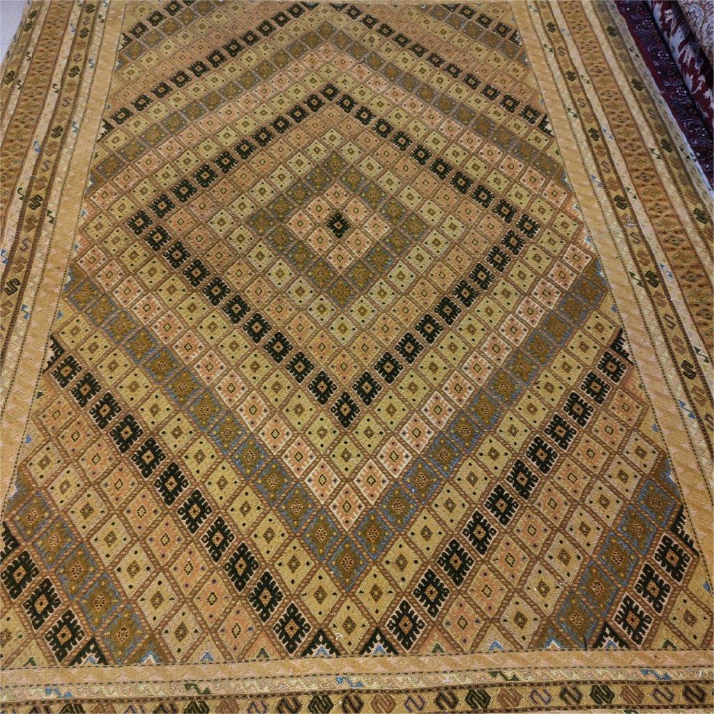 Three-meter hand-woven carpet, model Sirjan, code SH 4