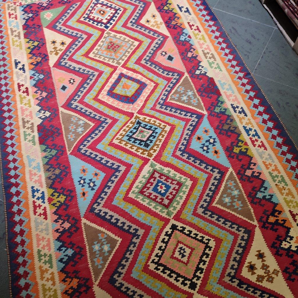 Three meter long side hand-woven carpet with rhombus design, code AA115