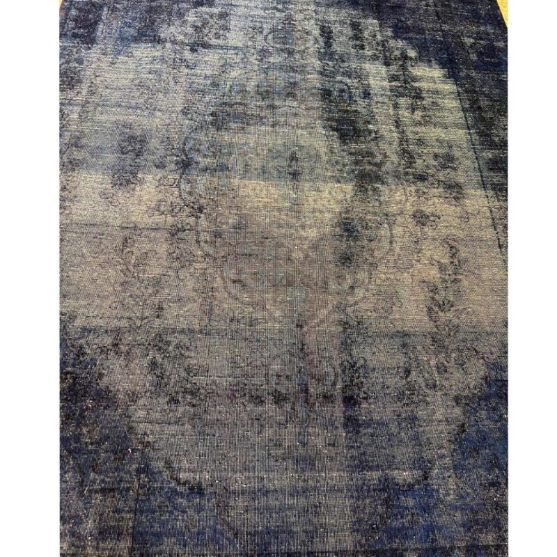 Seven and a half meter hand-woven carpet, vintage model, code 1