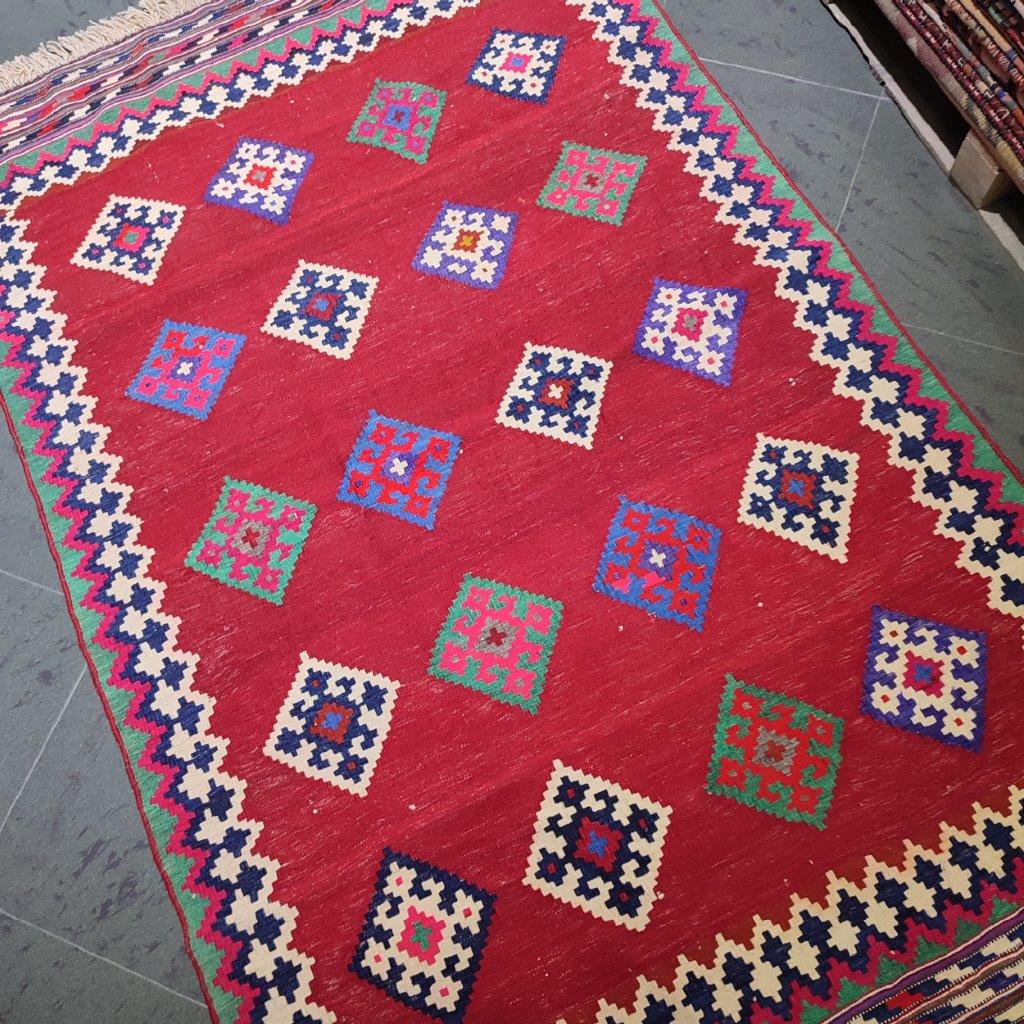 Two and a half meter hand-woven carpet with rhombus design, code AA102