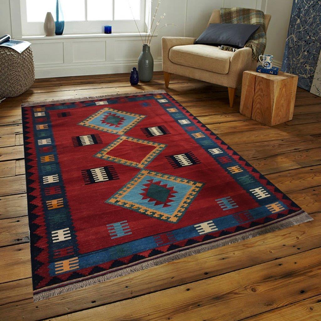 Five-meter hand-woven carpet with rhombus design, model AA