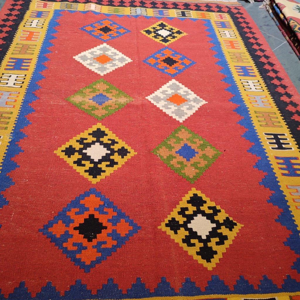Three and a half meter hand-woven carpet with rhombus design, code AA94
