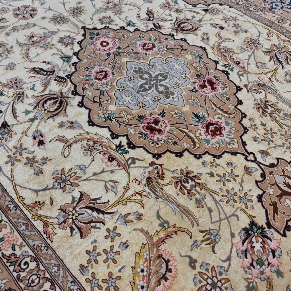Three-meter hand-woven carpet of Isfahan Abtin code 1876