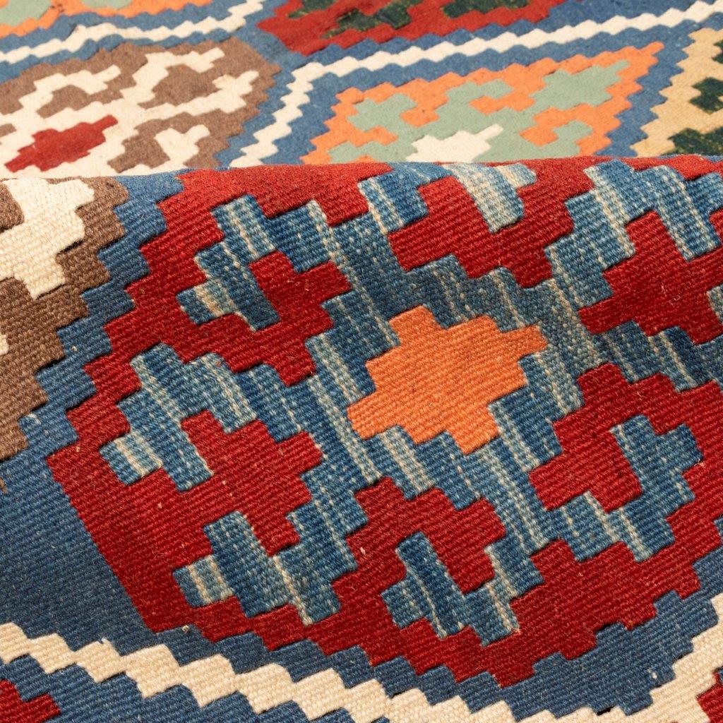 12-meter hand-woven carpet of Persian code 171685