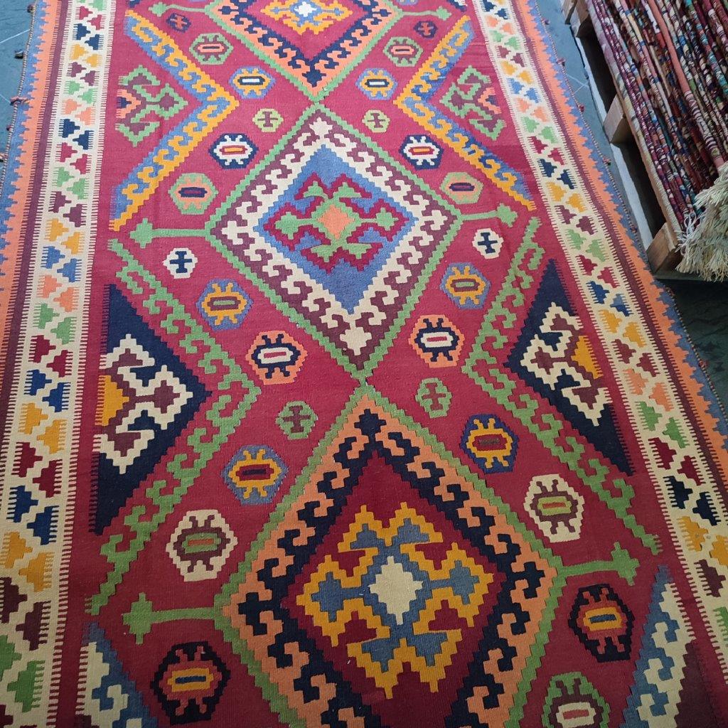 Three-meter long hand-woven side rug with rhombus design, code AA330