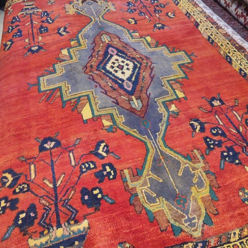 Old three-meter hand-woven carpet, design of four vases, code SH 62