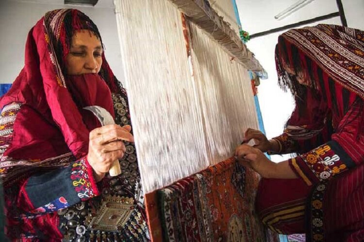 Iranian Nomadic Carpet Weaving