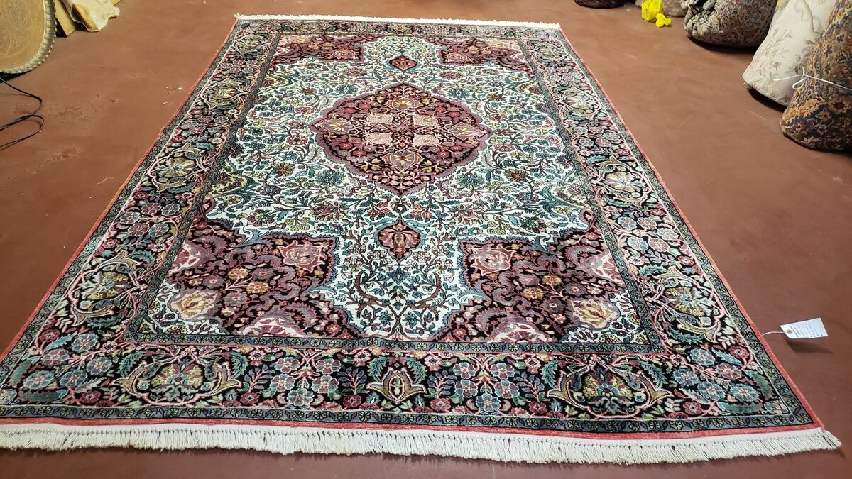 Kashmir Silk Rugs